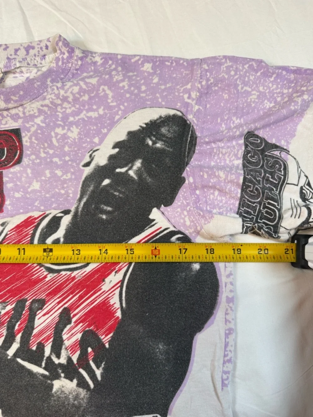 Vintage Chicago Bulls Michael Jordan All Over Print T-Shirt (Kids L) - Picture 2 of 11